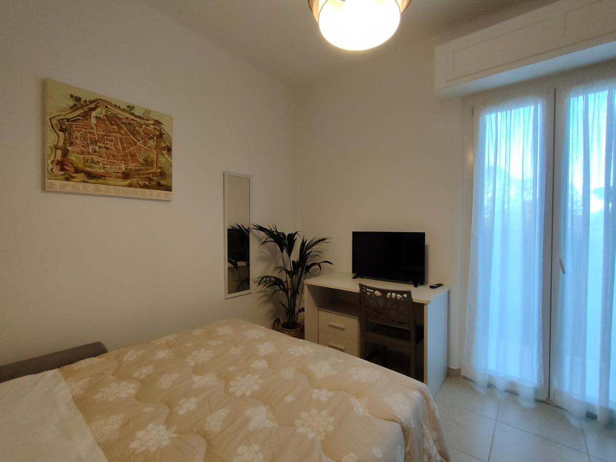 La Casa Di Ewa - Pesaro Centro-Mare Apartment Exterior photo